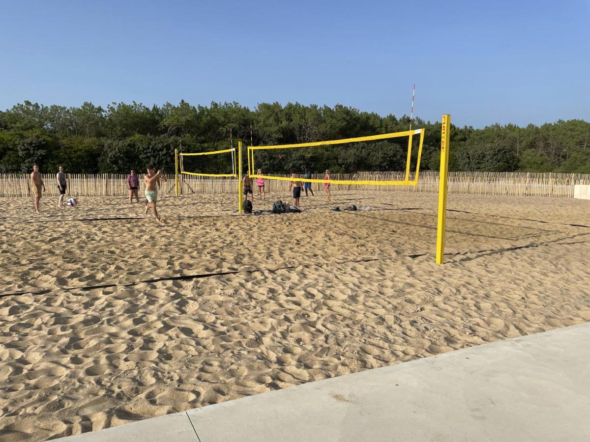 Chalet Paisible A La Plage, Piscine Et Tennis Ondres Esterno foto