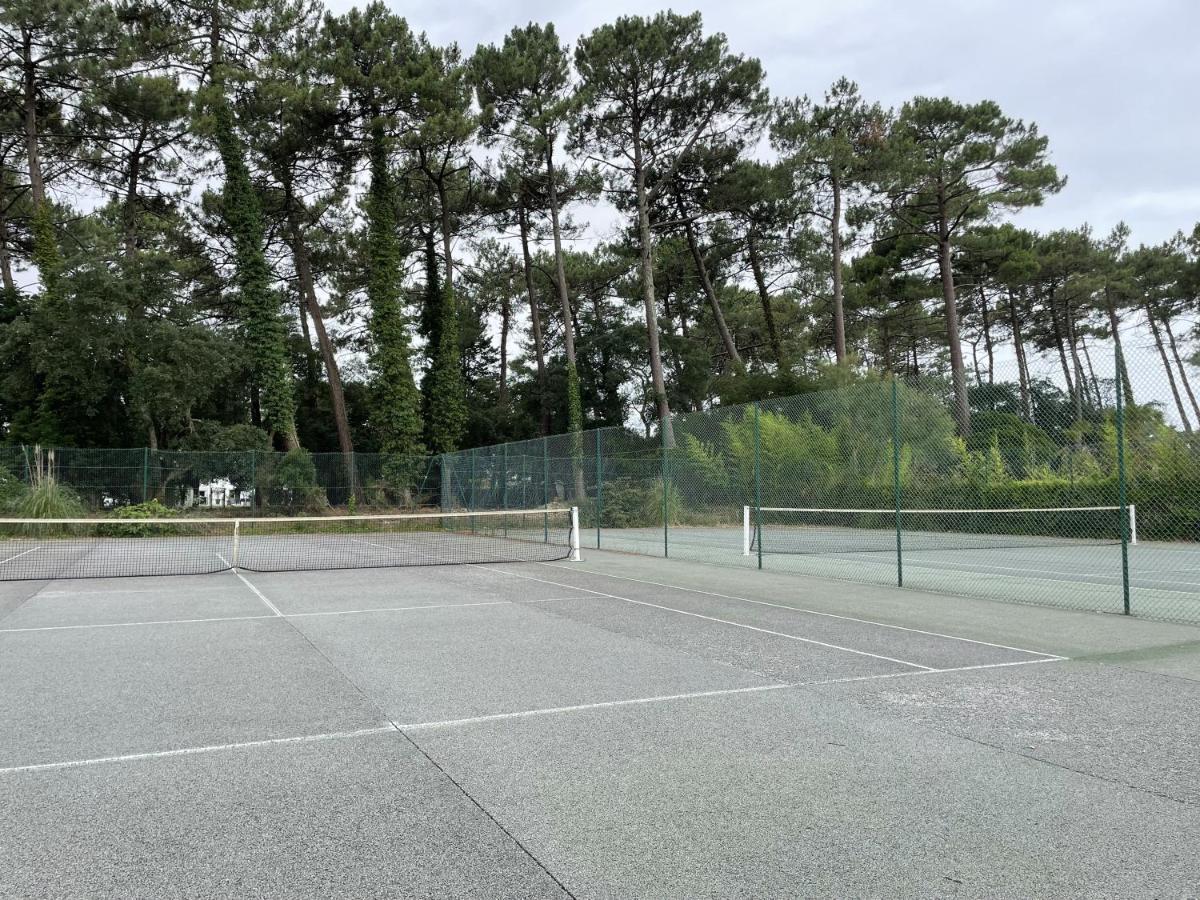 Chalet Paisible A La Plage, Piscine Et Tennis Ondres Esterno foto