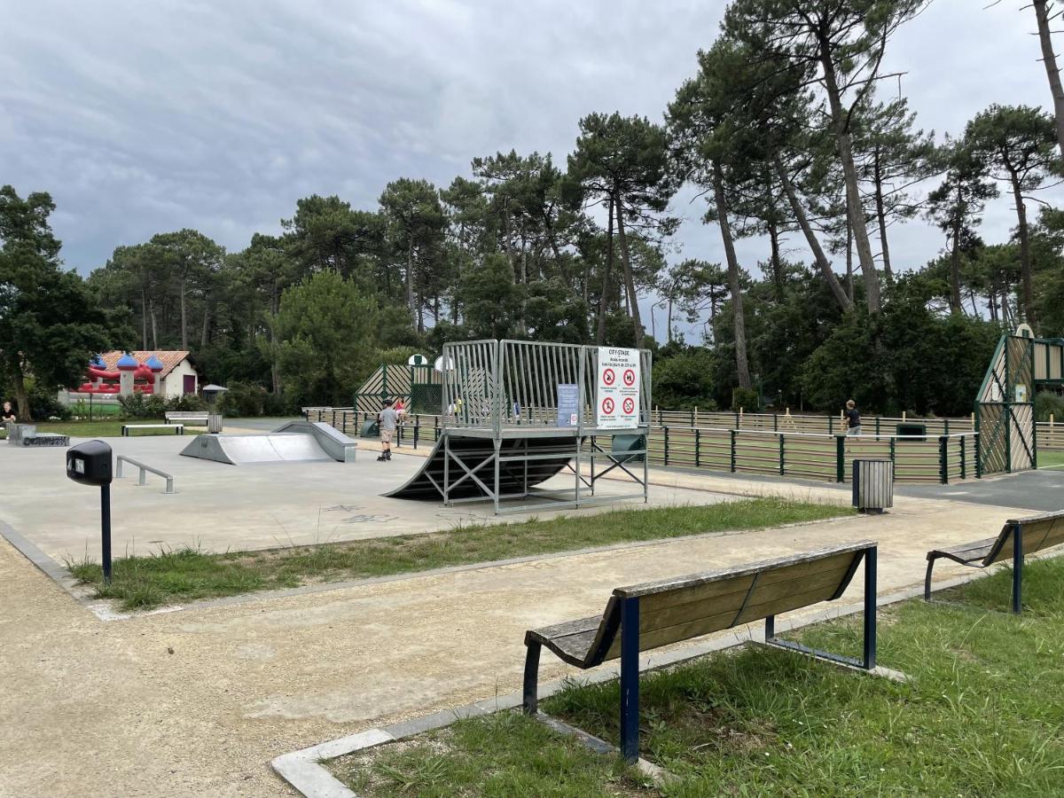 Chalet Paisible A La Plage, Piscine Et Tennis Ondres Esterno foto