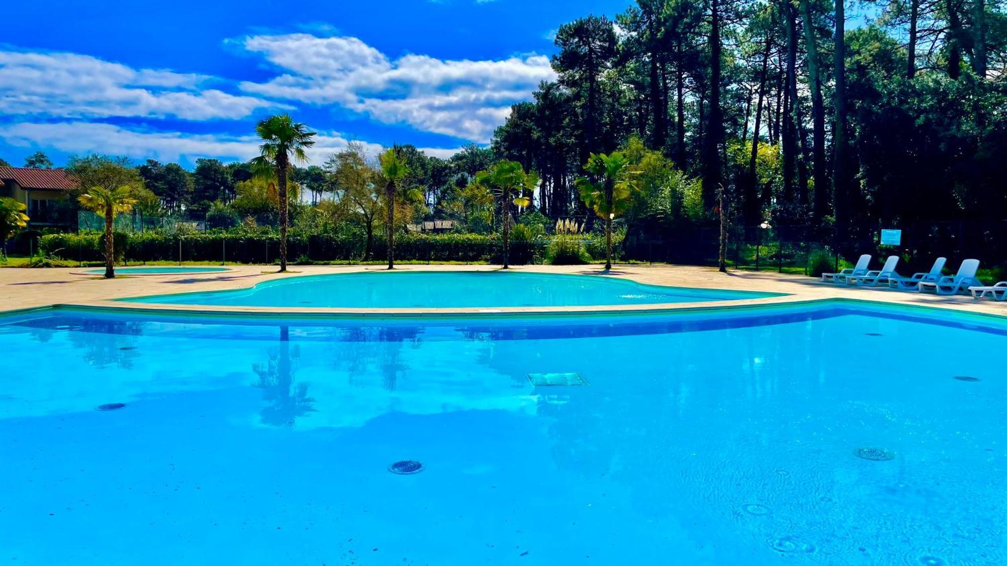 Chalet Paisible A La Plage, Piscine Et Tennis Ondres Esterno foto
