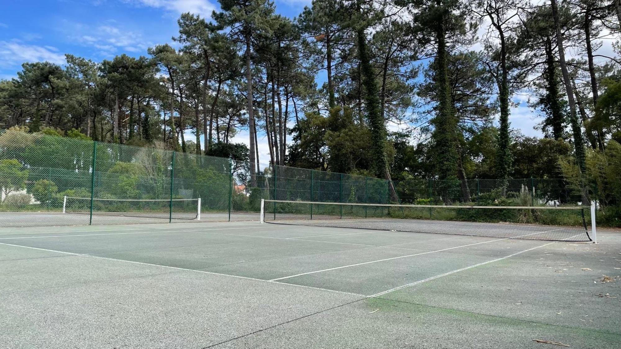 Chalet Paisible A La Plage, Piscine Et Tennis Ondres Esterno foto