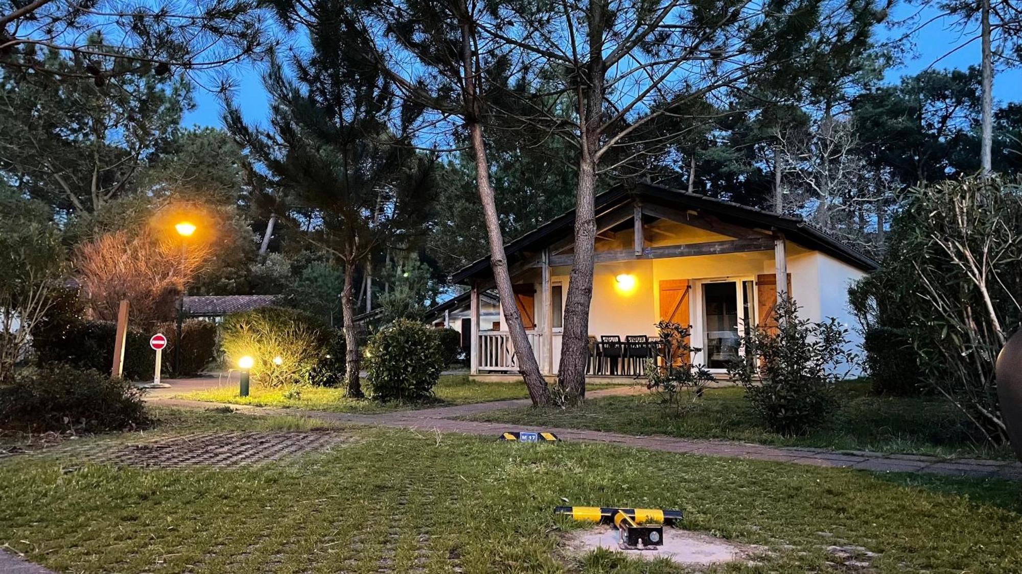 Chalet Paisible A La Plage, Piscine Et Tennis Ondres Esterno foto